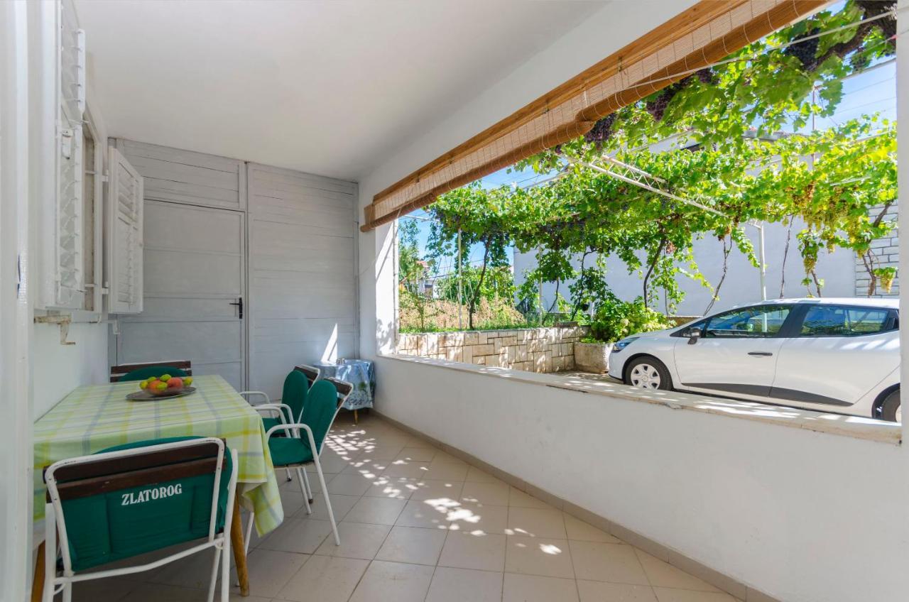 Apartment Niko Βόντιτσε Εξωτερικό φωτογραφία